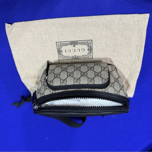 Gucci Monogram BumBag - Picture 4 of 4